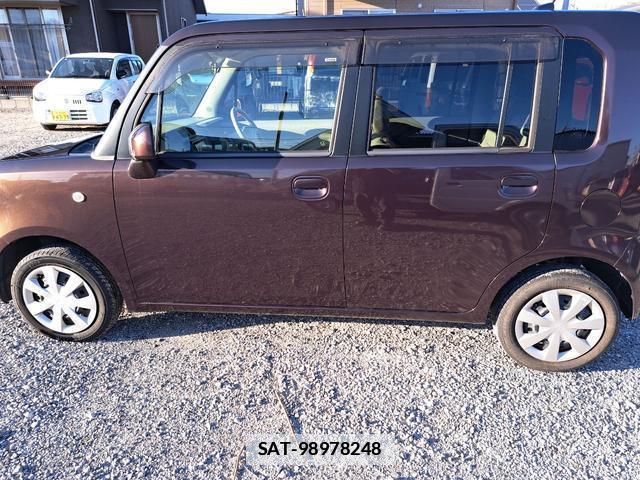 Daihatsu MOVE CONTE 2015-01 7816354-14