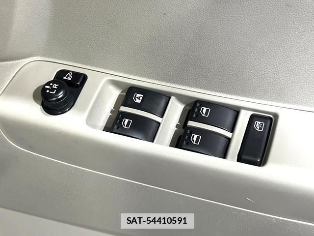 Daihatsu MOVE CONTE 2014-11 7818992-5
