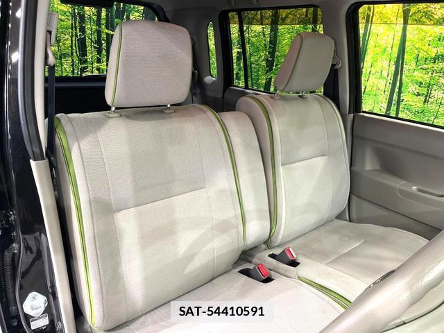 Daihatsu MOVE CONTE 2014-11 7818992-7