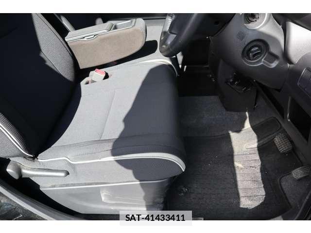Daihatsu MOVE CONTE 2012-07 7820752-3