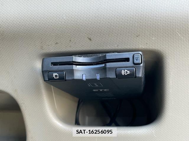 Daihatsu MOVE 2013-04 7811494-11