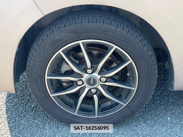Daihatsu MOVE 2013-04 7811494-3