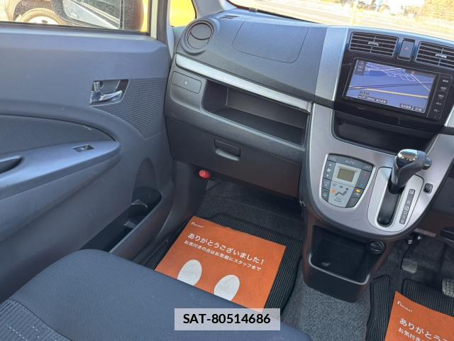 Daihatsu MOVE 2015-06 7812121-12