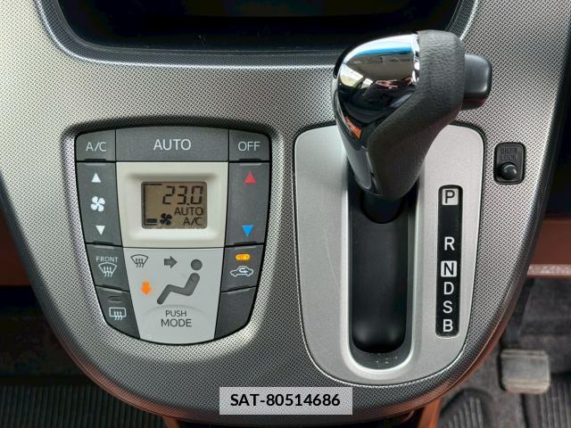 Daihatsu MOVE 2015-06 7812121-17
