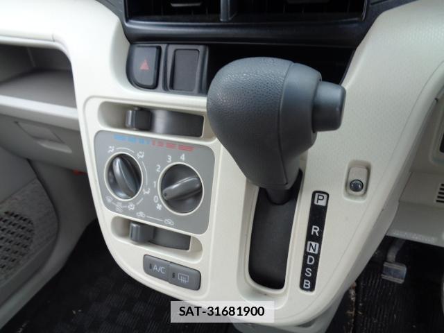Daihatsu MOVE 2017-08 7817144-7