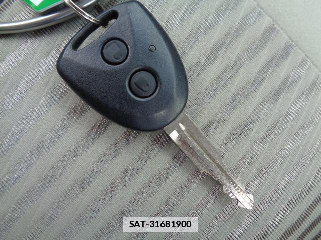 Daihatsu MOVE 2017-08 7817144-8