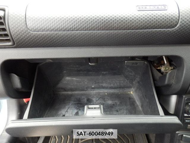 Toyota MR-S 2003-03 7815822-13