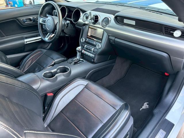 Ford MUSTANG 2015-05 7812702-10