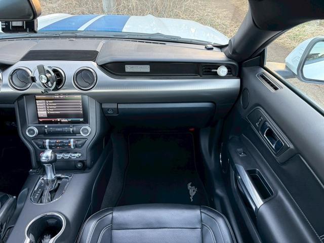 Ford MUSTANG 2015-05 7812702-11