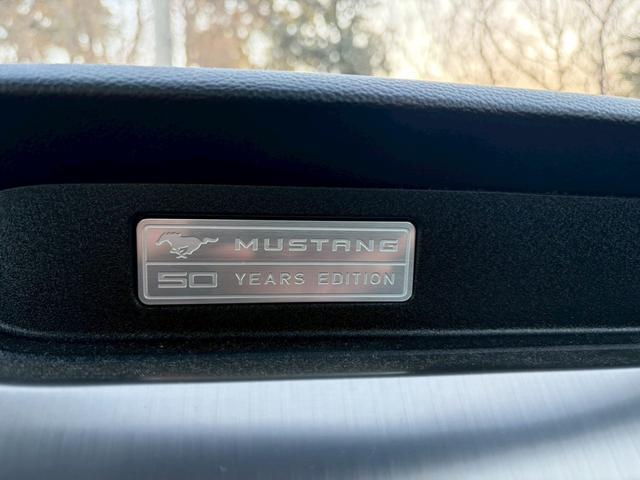 Ford MUSTANG 2015-05 7812702-3