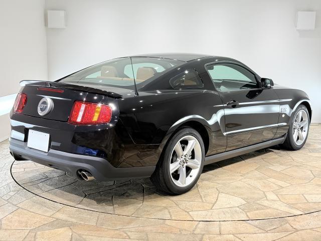 Ford MUSTANG 2012-09 7817737-2