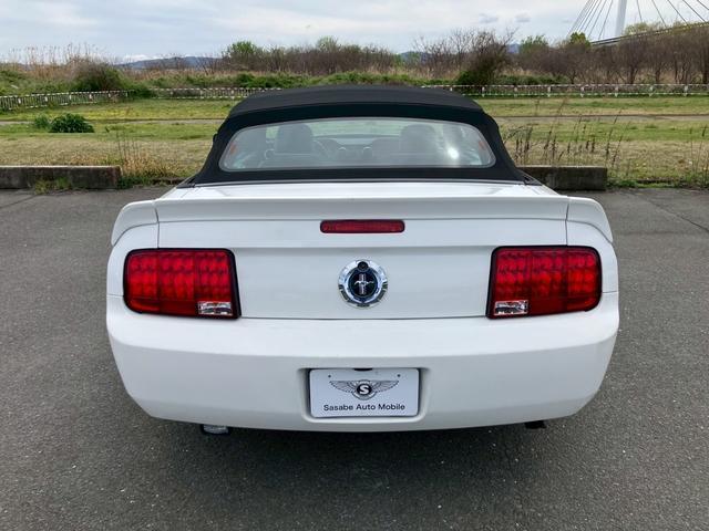 Ford MUSTANG 2008-04 7820108-10