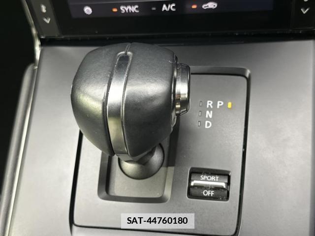 Mazda MX-30 2021-10 7820941-17