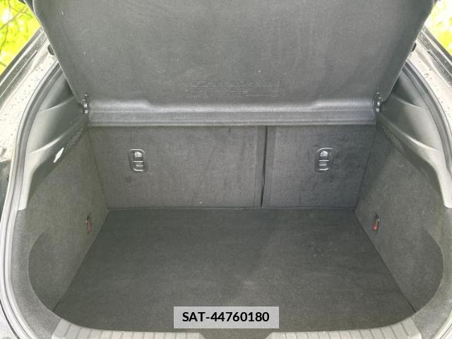 Mazda MX-30 2021-10 7820941-7