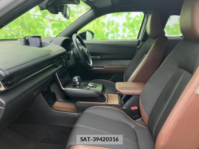 Mazda MX-30 2020-10 7822372-5