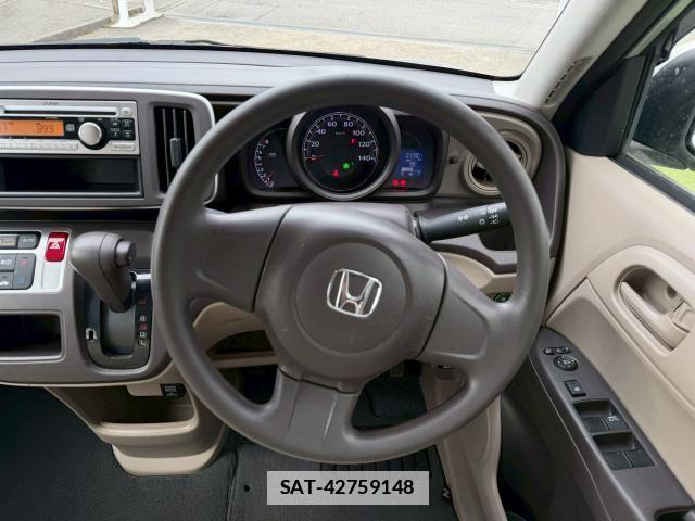 Honda N-ONE 2013-02 7816448-12