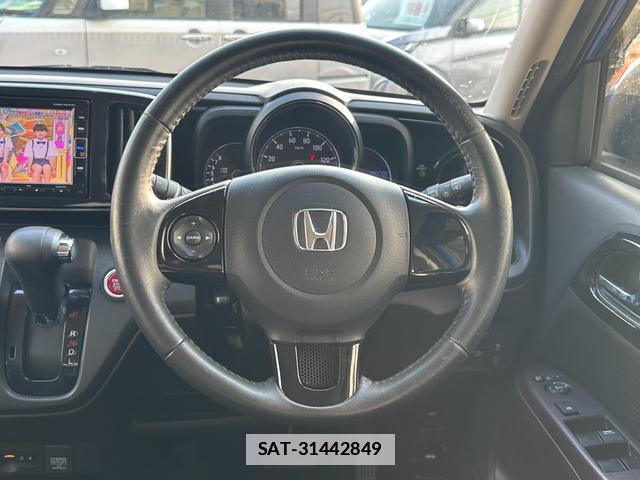 Honda N-ONE 2017-12 7820164-4