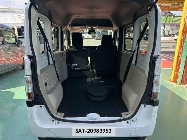 Honda N-VAN e: 2025-08 7814275-11