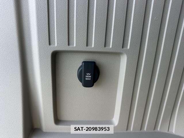 Honda N-VAN e: 2025-08 7814275-12