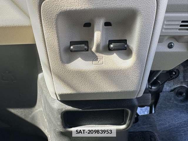 Honda N-VAN e: 2025-08 7814275-16