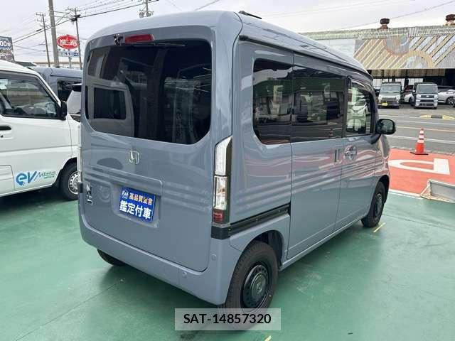 Honda N-VAN e: 2024-10 7814317-1