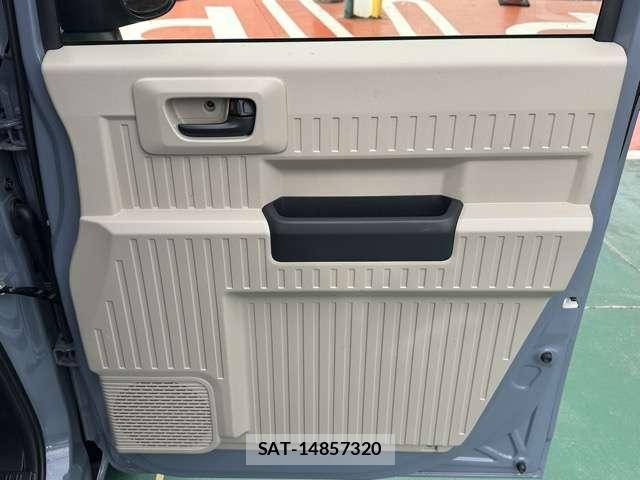 Honda N-VAN e: 2024-10 7814317-17