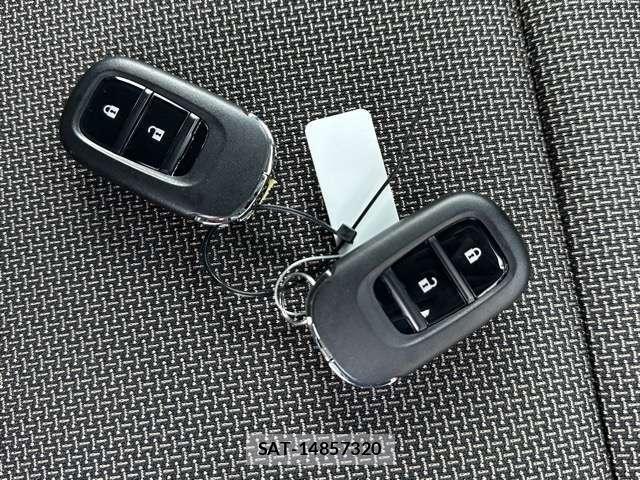 Honda N-VAN e: 2024-10 7814317-8