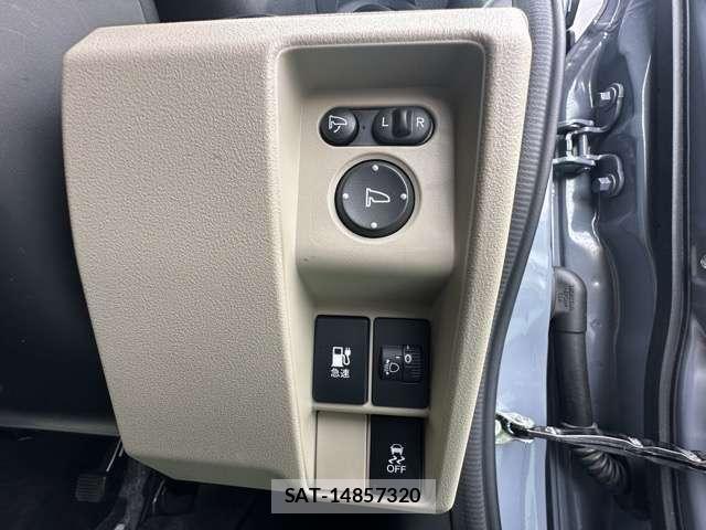 Honda N-VAN e: 2024-10 7814317-9