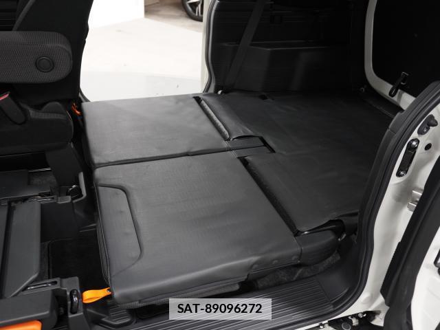Honda N-VAN 2019-04 7813725-16