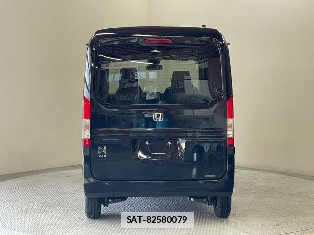 Honda N-VAN 2025-10 7818282-16