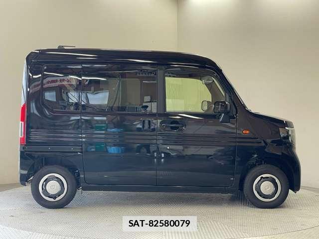 Honda N-VAN 2025-10 7818282-17