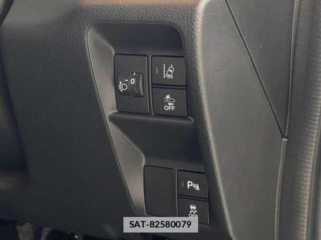 Honda N-VAN 2025-10 7818282-3
