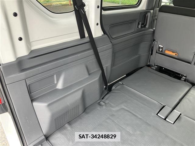 Honda N-VAN 2020-04 7823173-13