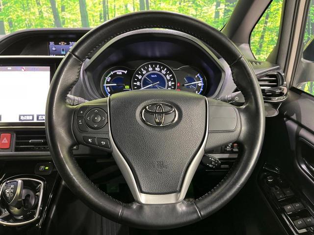 Toyota NOAH 2017-07 7811762-11