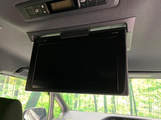 Toyota NOAH 2017-07 7811762-3