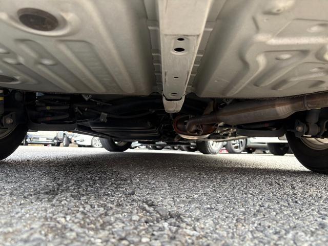Toyota NOAH 2017-08 7811833-13