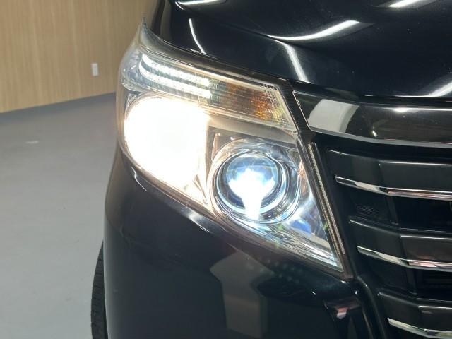Toyota NOAH 2015-07 7812084-5