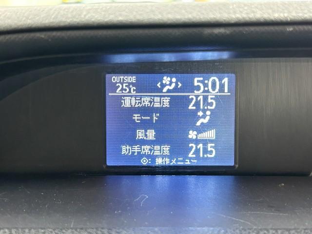 Toyota NOAH 2015-10 7812107-13