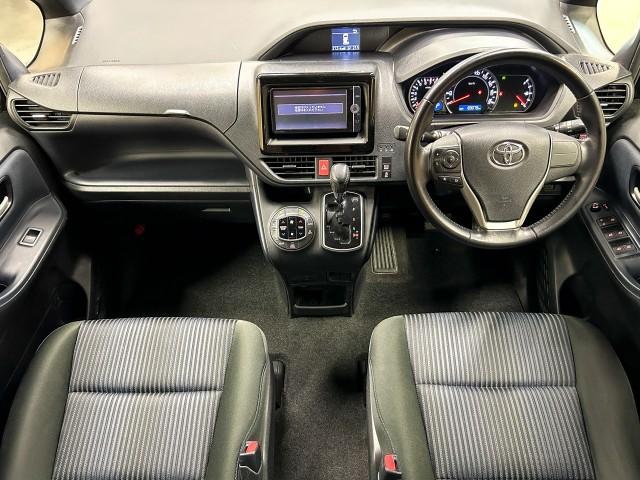 Toyota NOAH 2015-10 7812107-9