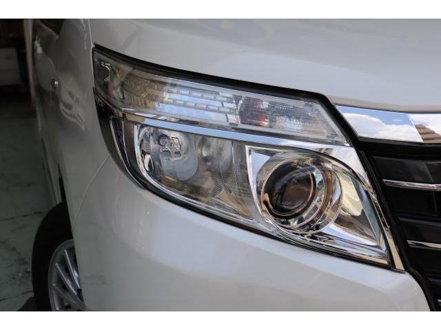 Toyota NOAH 2014-02 7812141-8