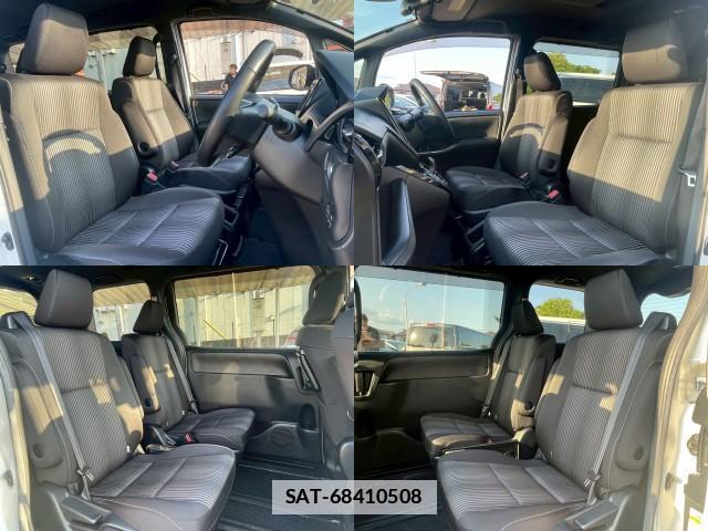 Toyota NOAH 2017-10 7812208-3