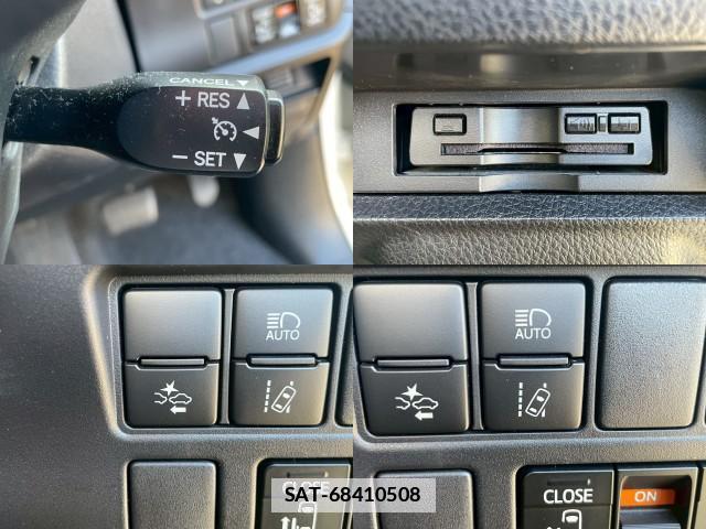 Toyota NOAH 2017-10 7812208-5