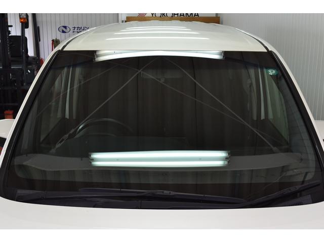 Toyota NOAH 2015-07 7812318-14