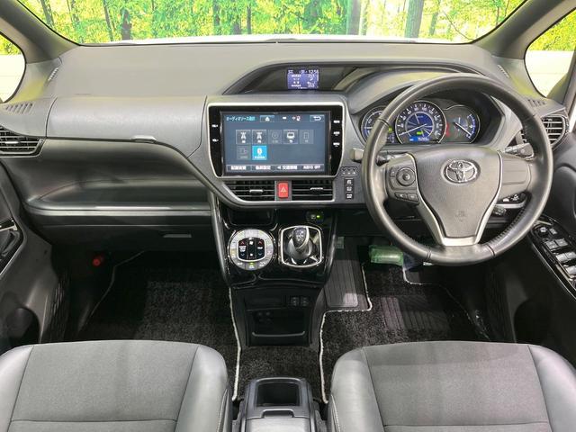 Toyota NOAH 2017-12 7812597-1