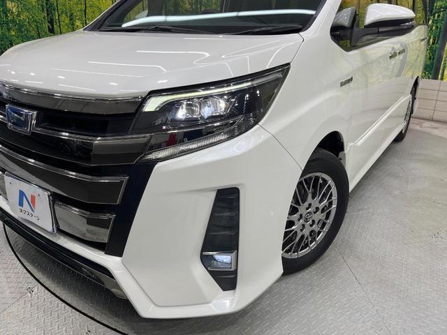 Toyota NOAH 2017-12 7812597-12