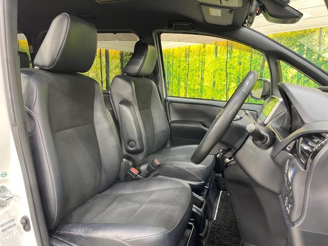 Toyota NOAH 2017-12 7812597-7