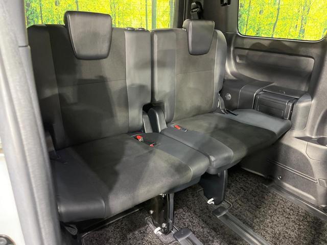 Toyota NOAH 2017-12 7812597-9