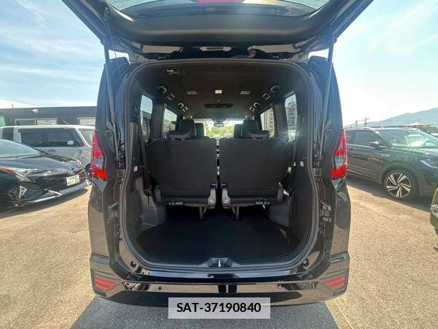 Toyota NOAH 2025-03 7812653-12