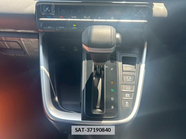 Toyota NOAH 2025-03 7812653-15