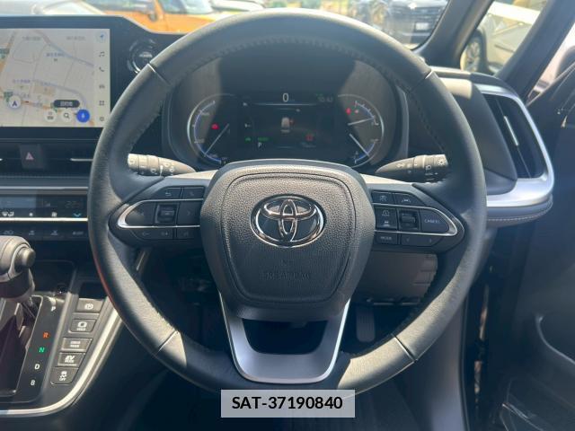 Toyota NOAH 2025-03 7812653-17